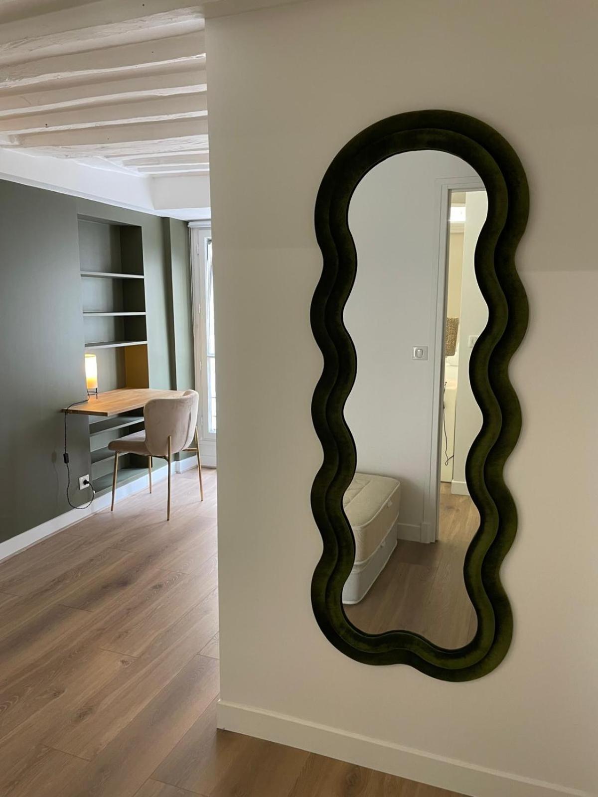 4 Pieces Charme Paris Centre Apartment Exterior foto